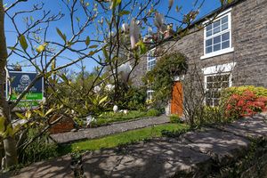 Front garden- click for photo gallery